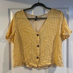 Vneck buttoned checkered white and yellow top cropped